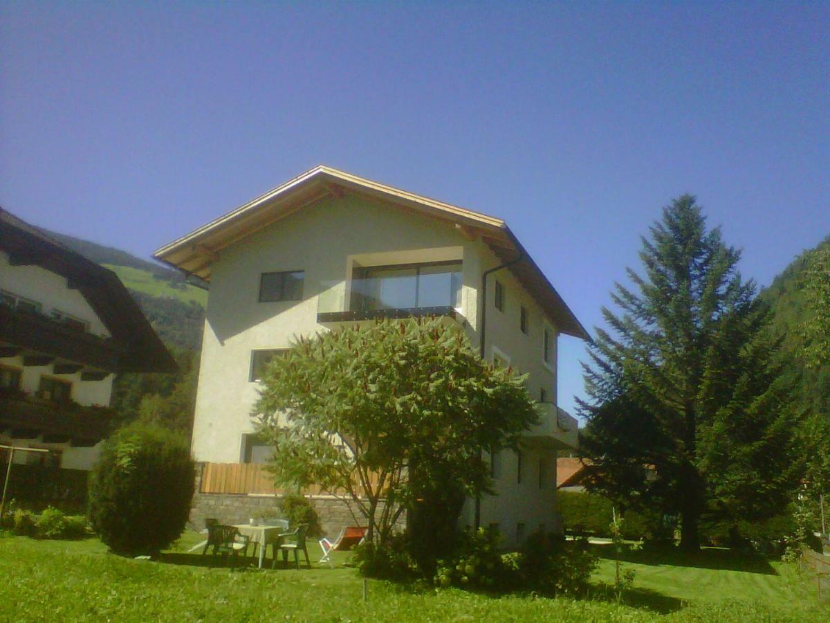 Mantana - Apartments San Lorenzo di Sebato Exteriör bild